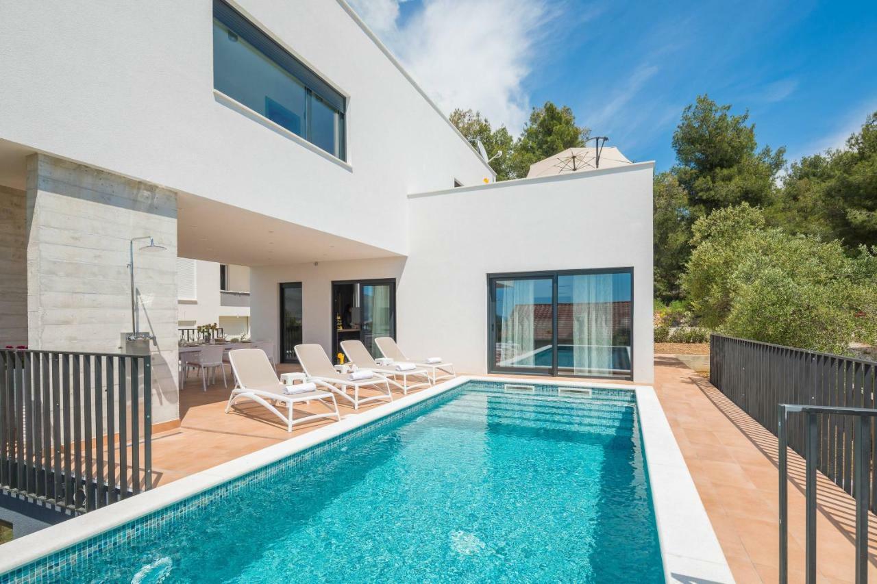 Villa Marulovo Hills 特罗吉尔 外观 照片